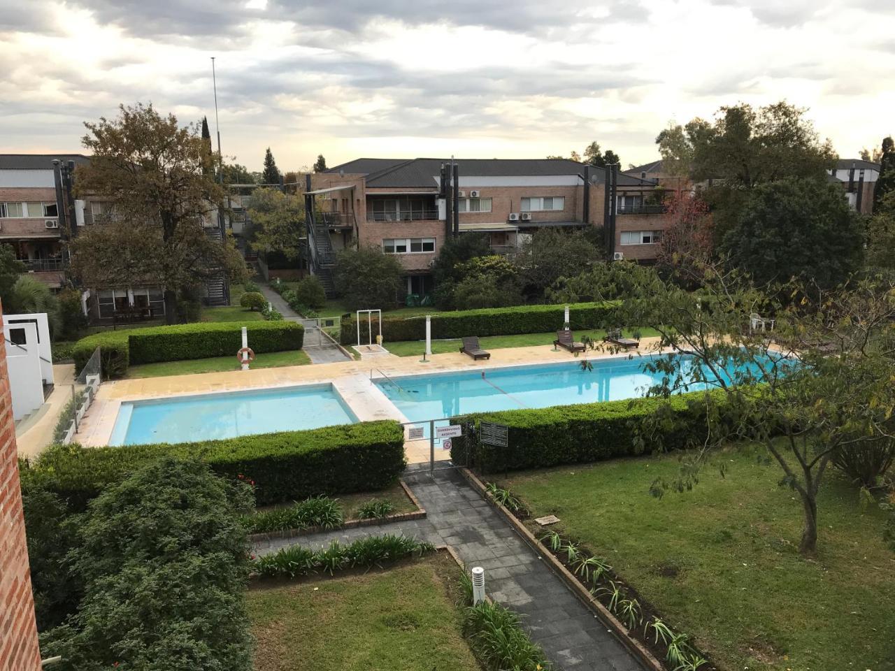 Hermoso Apartamento En Country Hosp Univ Austral Pilar  Exterior foto